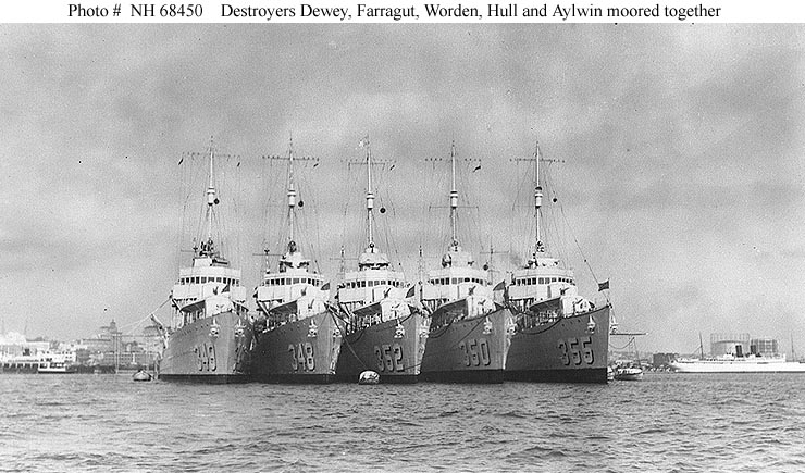 USS Worden (DD 352) with other destroyers